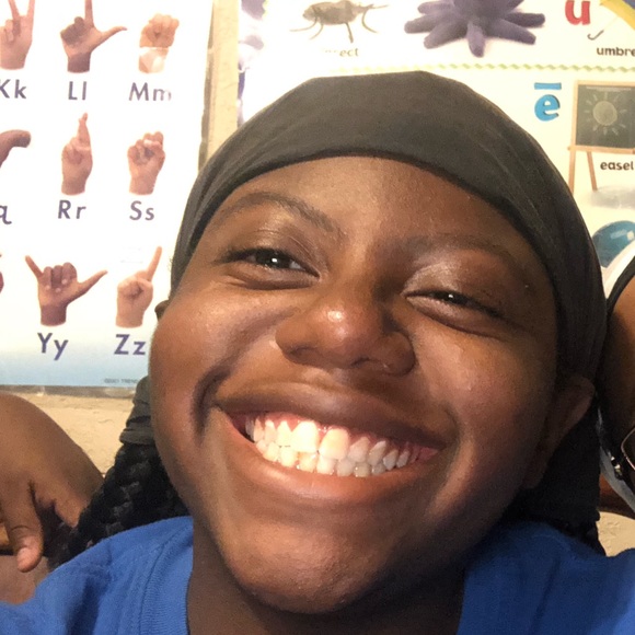 Meet your Posher, Nafeesah - Picture 1 of 1